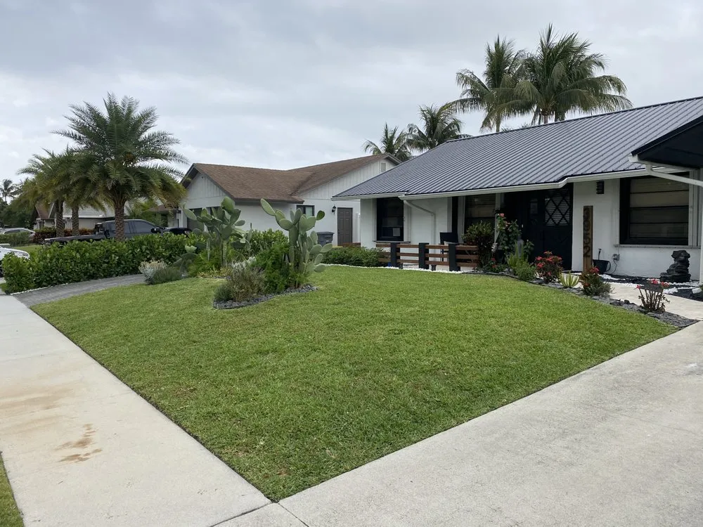 Custom yard cleanup service for outdoor upgrades in Boynton Beach, FL by Alexis Lawn Care Service