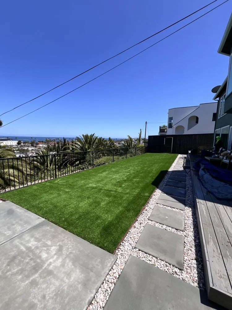 Custom yard cleanup service for homes in Highland, CA by Alex’s Concrete & Landscaping