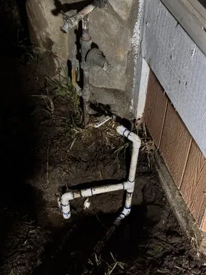 Alex’s Concrete & Landscaping Logo