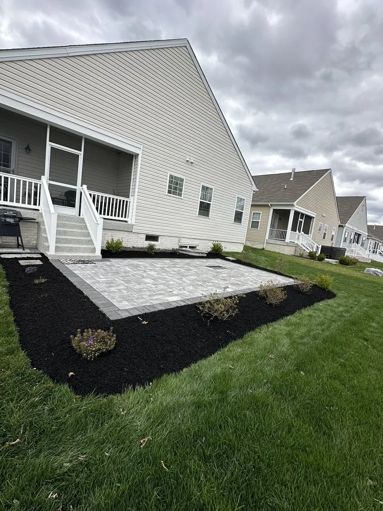 Expert lawn mowing service in Salisbury, MD - Alexs Grass Care