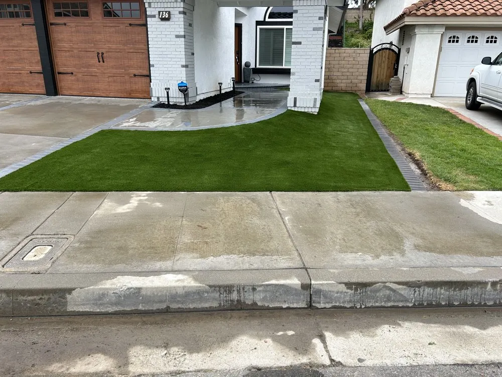 Local yard maintenance for year-round maintenance in Riverside, CA by Alex’s Landscape