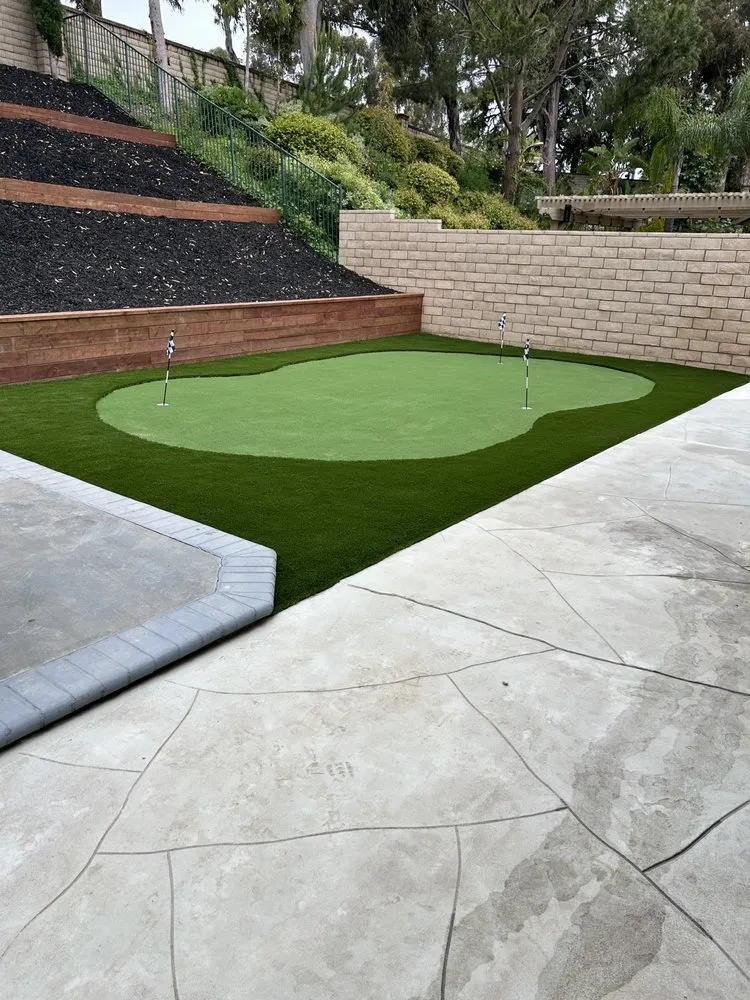 Custom outdoor landscaping in Riverside, CA - Alex’s Landscape