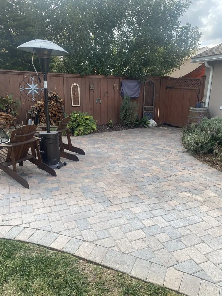 Top-rated yard maintenance in Riverside, CA by Alex’s Landscape