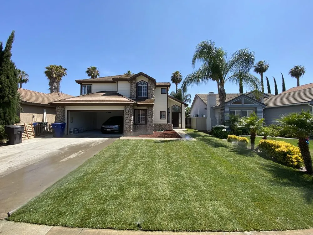 Custom residential landscaping in Riverside, CA by Alex’s Landscape