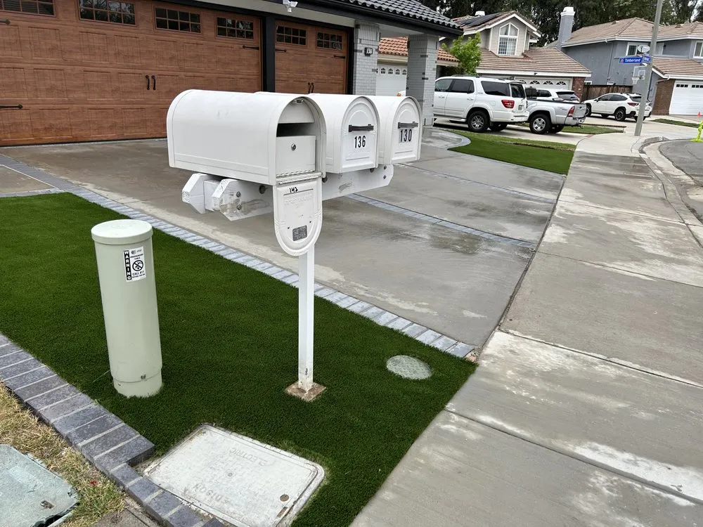 Professional lawn care service experts serving Riverside, CA - Alex’s Landscape