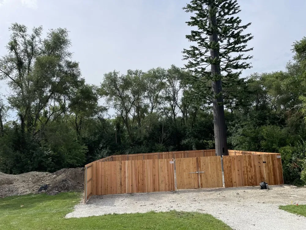 Affordable landscaping services for homes in Carpentersville, IL by Alex’s Landscaping and Fencing