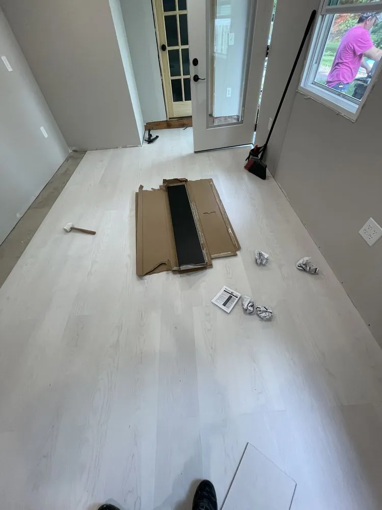 Custom lawn care service for year-round maintenance in Columbus, OH by Alex's Landscaping