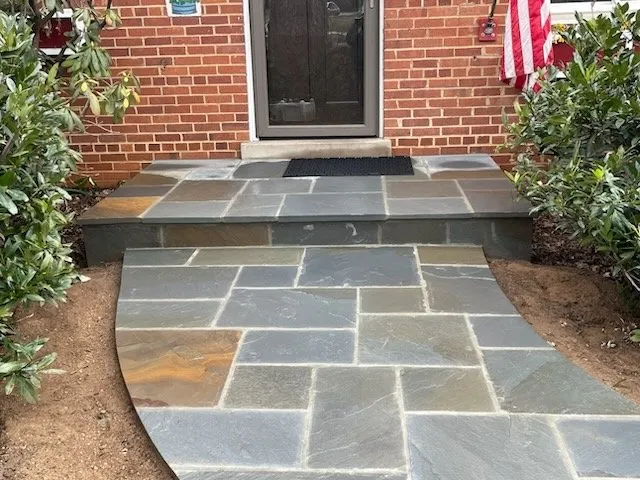 Custom lawn mowing service with custom design in Dale City, VA by Alex’s Landscaping