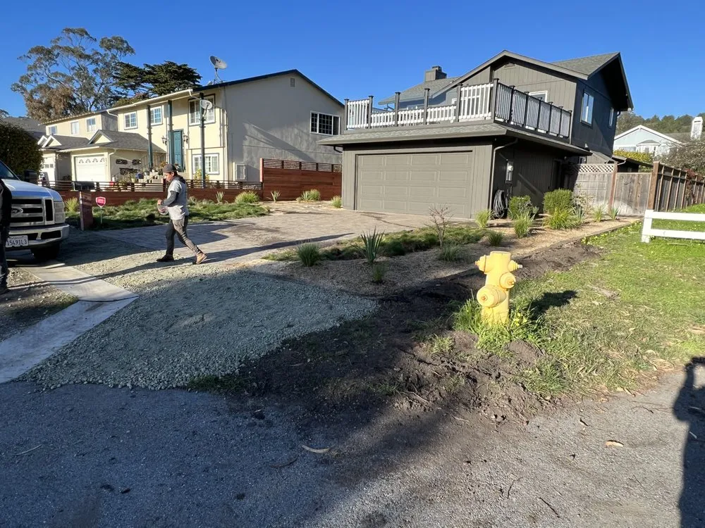 Reliable lawn mowing service experts serving El Granada, CA - Alex’s Landscaping