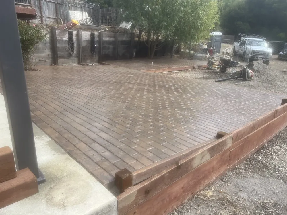 Top-rated outdoor landscaping for beautiful yards in El Granada, CA by Alex’s Landscaping