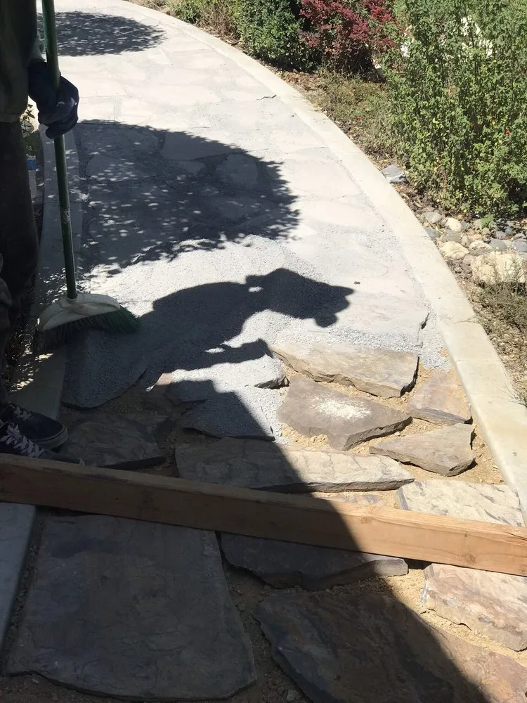 Professional lawn care service for residential properties in Paso Robles, CA by Alex's Landscaping