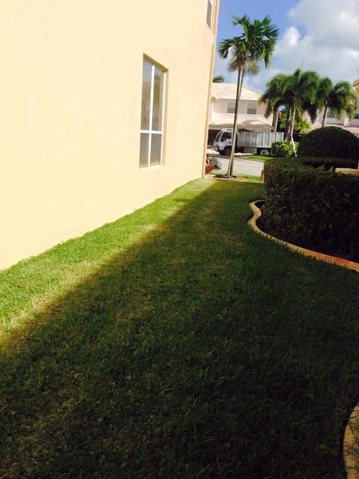 Custom garden landscaping in North Miami Beach, FL by Alex's Landscaping Service Corp
