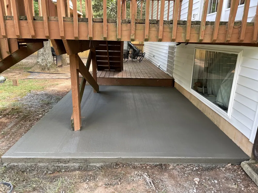 Local yard cleanup service in Garner, NC by Alex’s Lawn Care