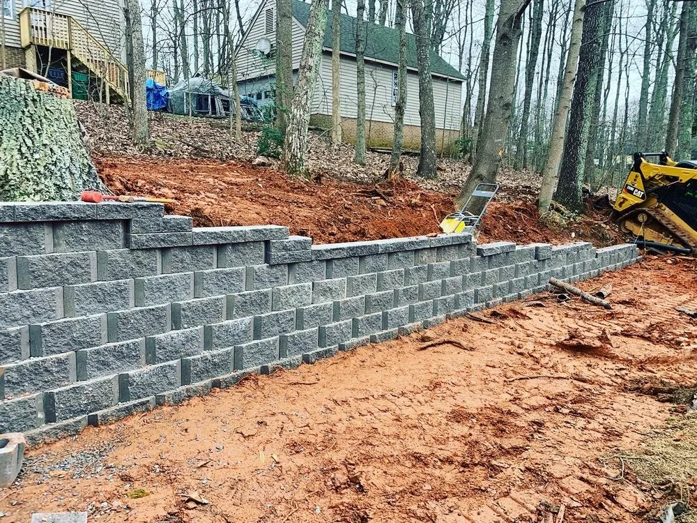 Reliable lawn mowing service in Charlotte, NC - Alex's Lawnscape