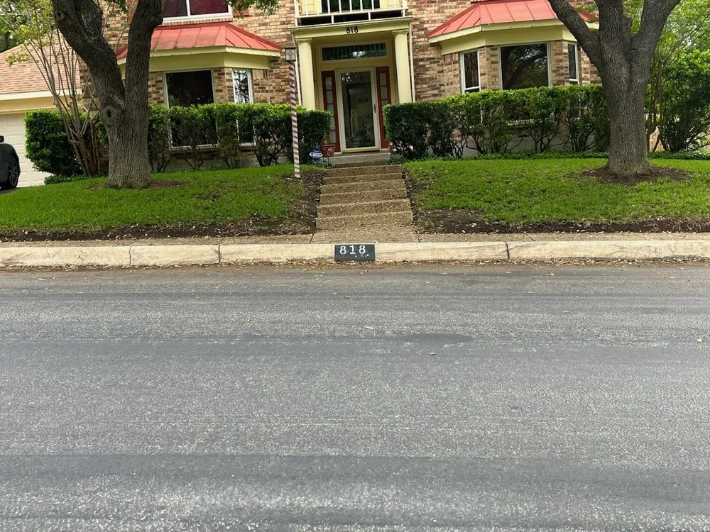 Professional lawn mowing service experts serving Selma, TX - Alfa and Omega Lawnscaping