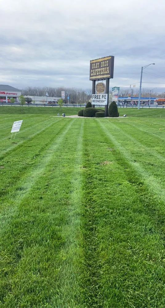 Top-rated residential landscaping in Indianapolis, IN - ALFA G LAWN CARE