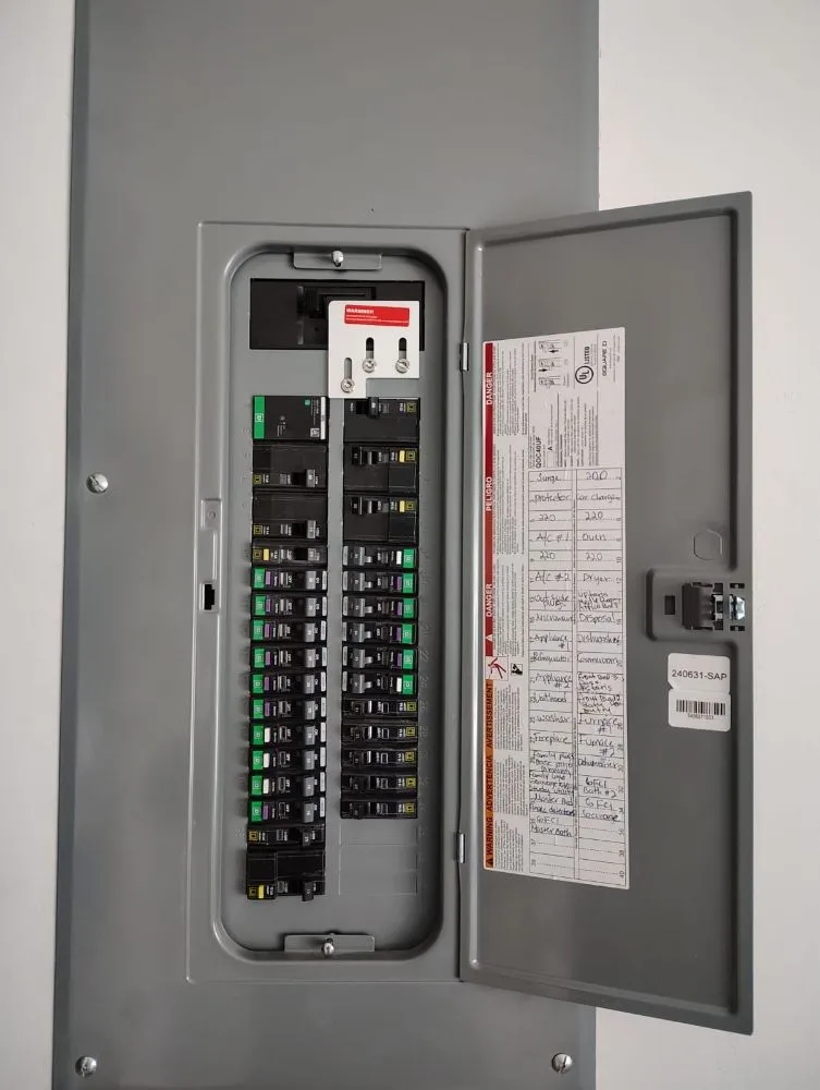 Reliable yard cleanup service experts serving La Porte, TX - Alfa Y Omega Remodeling