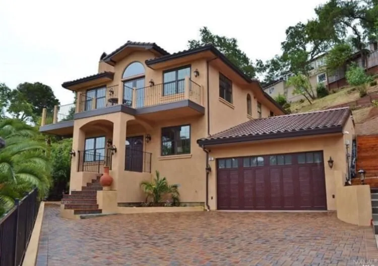 Expert garden landscaping in Windsor, CA - Alfaro Construction