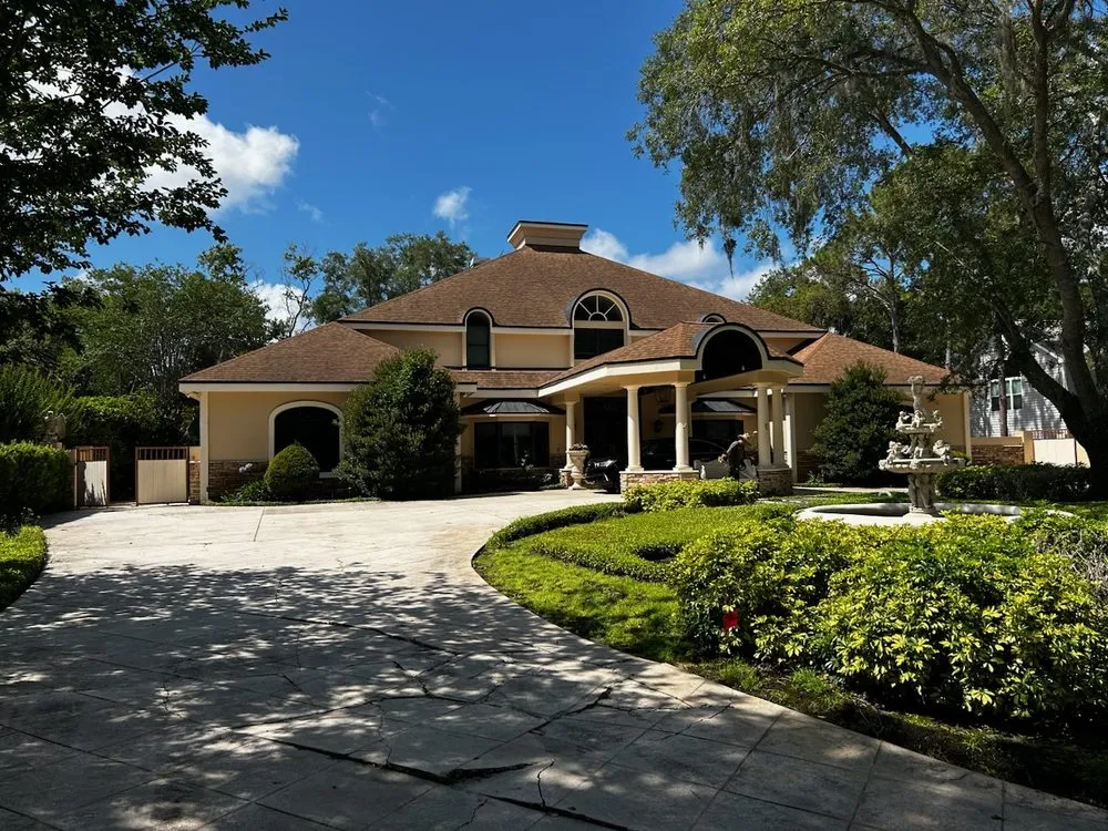 Local garden landscaping experts serving Tampa, FL - Alfonso's lawn and landscaping