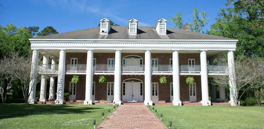 Top-rated landscaping services with custom design in Denham Springs, LA by Alford's Landscaping