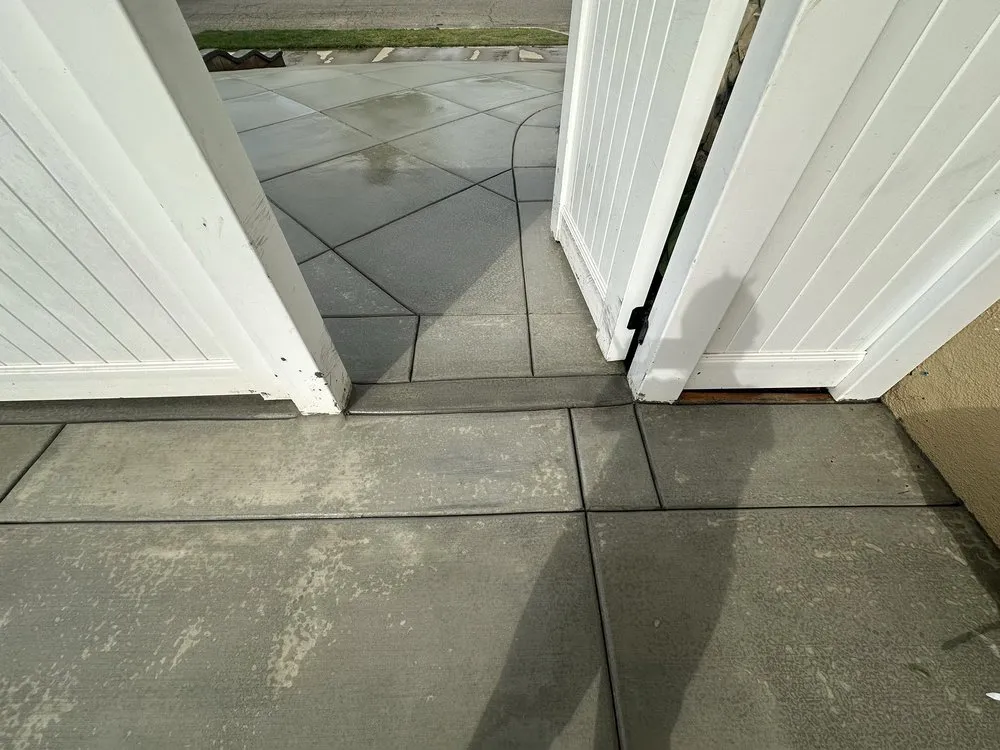 Custom yard maintenance in Lake Elsinore, CA - Alfredo Fuentes Landscaping Services