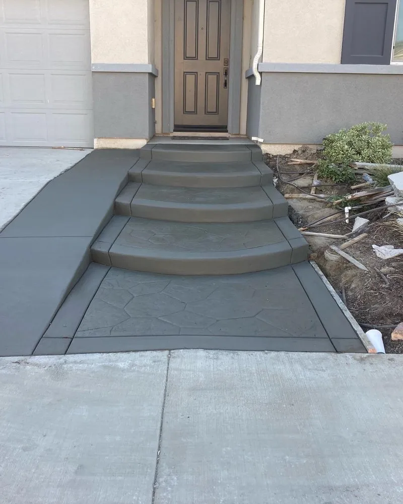 Reliable yard cleanup service in Lake Elsinore, CA by Alfredo Fuentes Landscaping Services