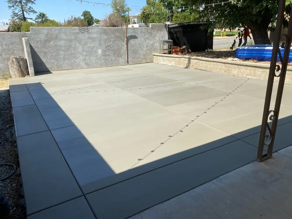 Professional lawn care service in Lake Elsinore, CA - Alfredo Fuentes Landscaping Services