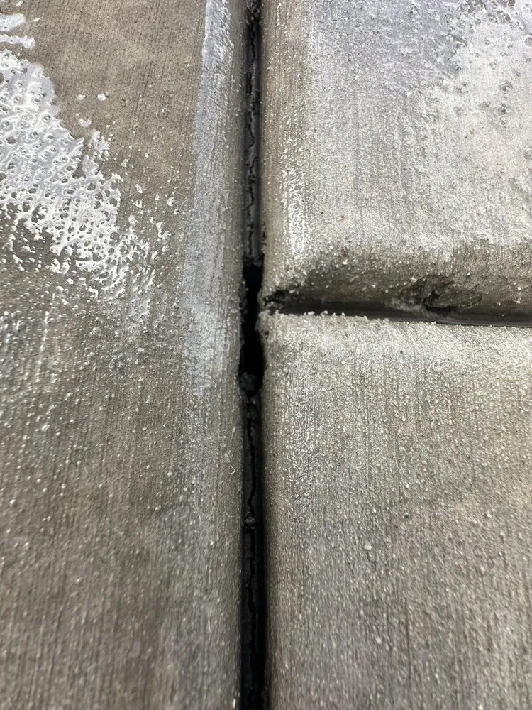 Top-rated yard maintenance for year-round maintenance in Lake Elsinore, CA by Alfredo Fuentes Landscaping Services