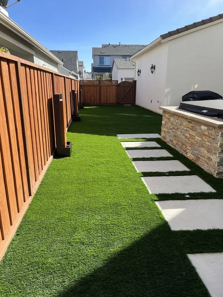 Reliable yard cleanup service experts serving Santa Cruz, CA - Alfredo Landscaping