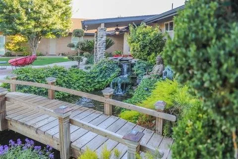 Reliable lawn mowing service experts serving Fresno, CA - Alfredo Miguel Maintenance