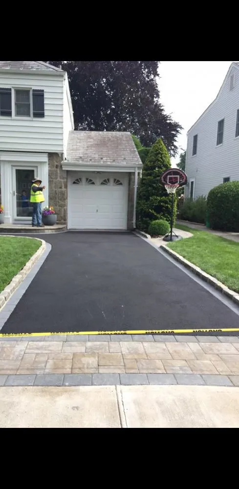 Reliable residential landscaping for outdoor upgrades across Elmont, NY - Alfredo’s Construction