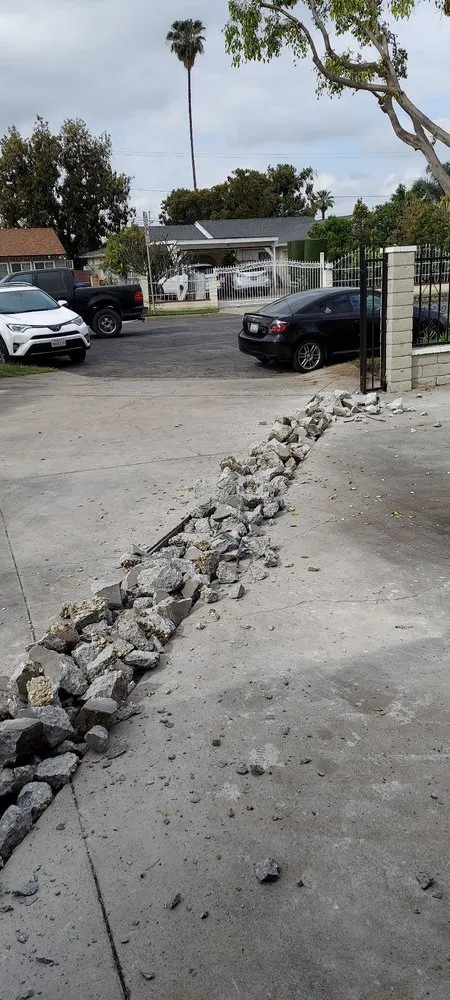 Professional outdoor landscaping experts serving Riverside, CA - Alfredo's Landscape and Gardening Services