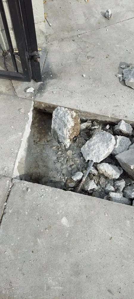 Custom lawn care service in Riverside, CA by Alfredo's Landscape and Gardening Services