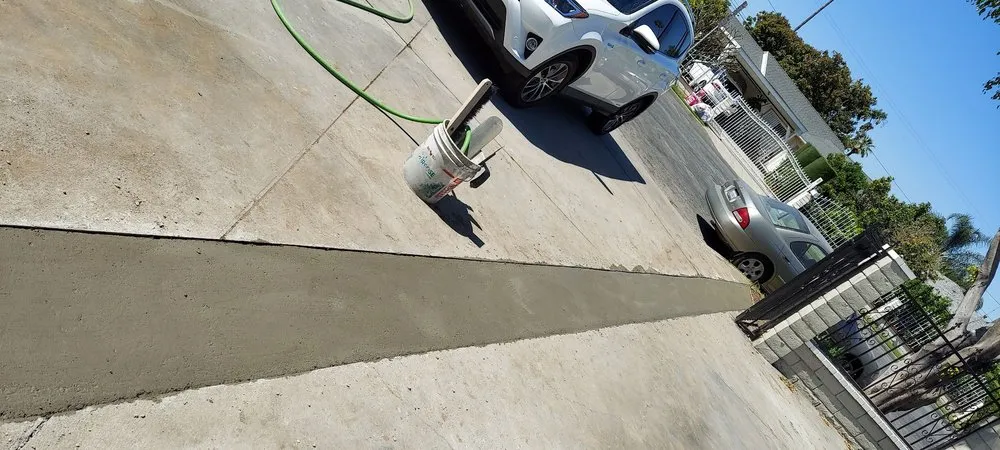 Custom landscape installation for year-round maintenance across Riverside, CA - Alfredo's Landscape and Gardening Services