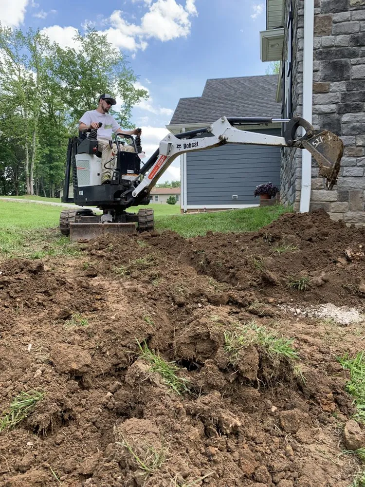 Reliable lawn care service in Austin, KY - Alfredo’s Lawn and Landscape