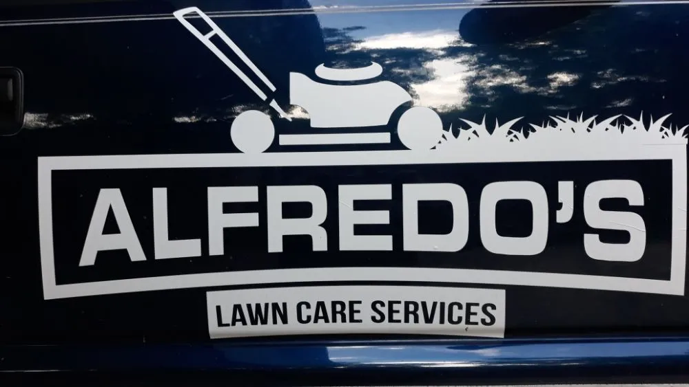 Expert garden landscaping experts serving Allen, TX - Alfredo's Lawn Care Service
