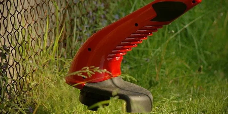 Professional lawn care service for beautiful yards in Elk Grove, CA by Alfredos lawn service