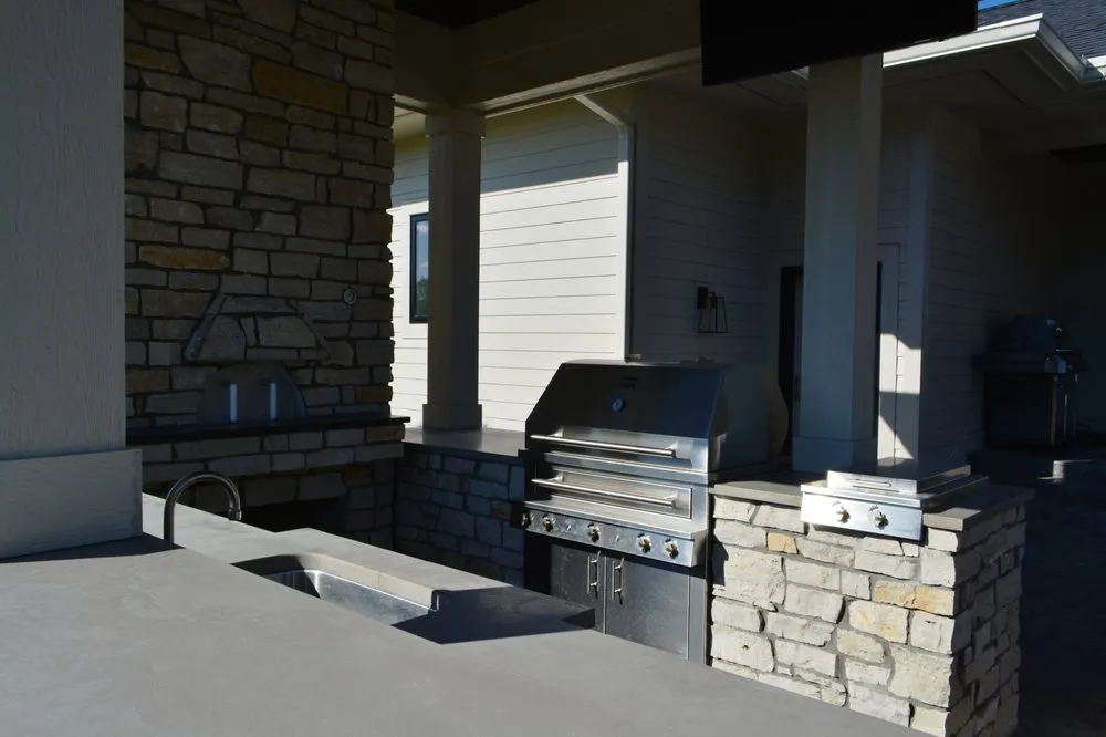 Reliable landscape design for year-round maintenance in Grand Rapids, MI by Alfresco Landscapes