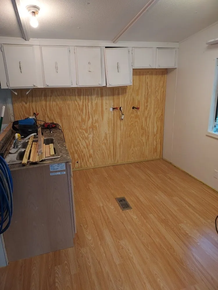 Custom outdoor landscaping experts serving Williston, FL - Alger's Maintenance