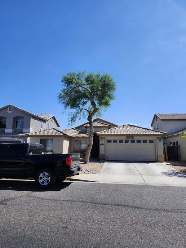 Professional lawn mowing service for residential properties across Phoenix, AZ - Alia’s Tree Services and Landscaping