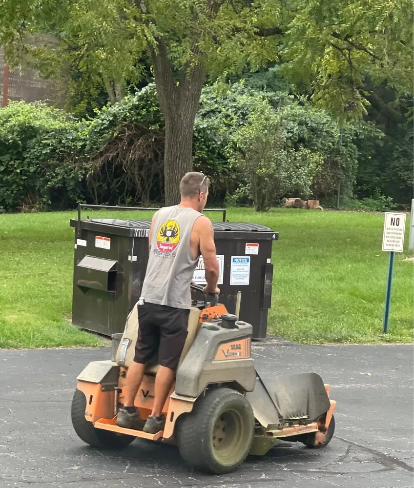 Reliable landscape design for year-round maintenance in Dayton, OH by Alig’s Lawn Service