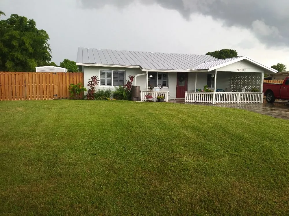 Expert lawn mowing service experts serving North Lauderdale, FL - Alimayu Lawns