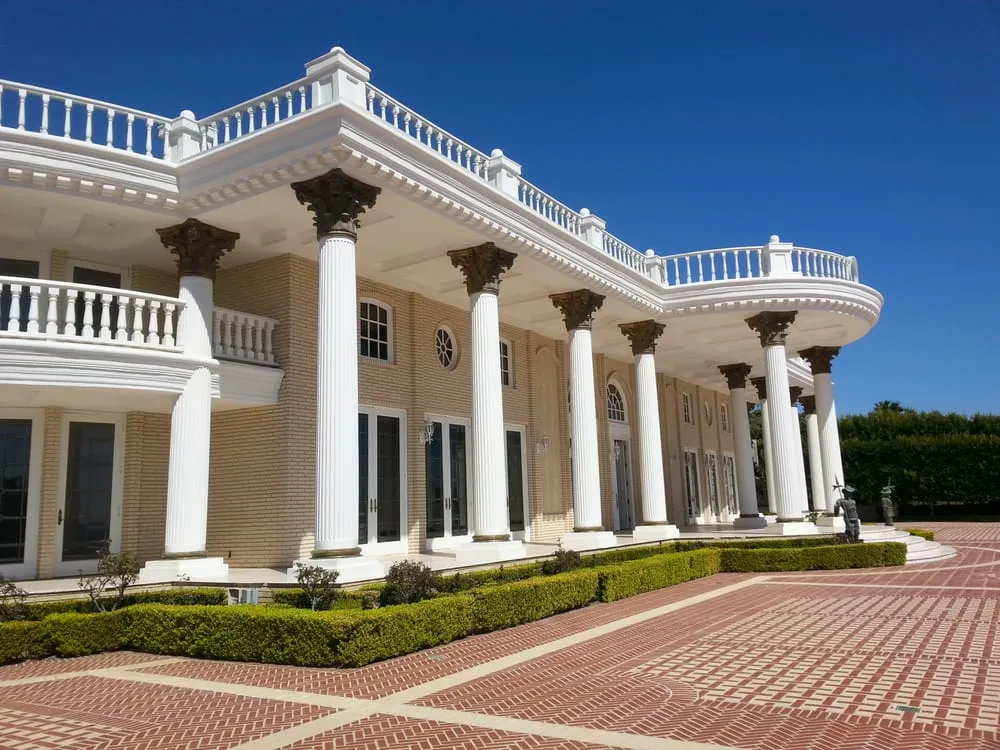 Reliable yard cleanup service in Mission Hills, CA - All About Cuts