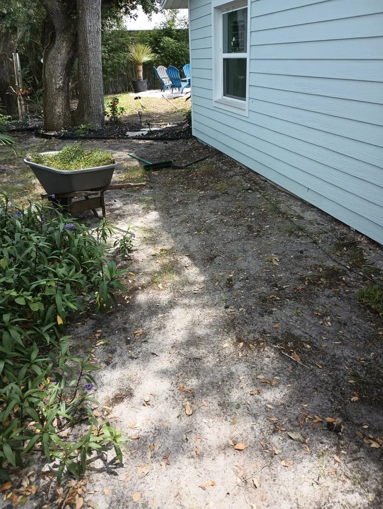 Custom garden landscaping in Dunnellon, FL by All About Sod