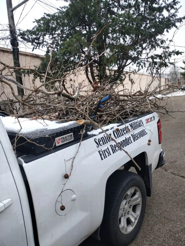 Custom yard maintenance in Columbus, OH - All About The Cut