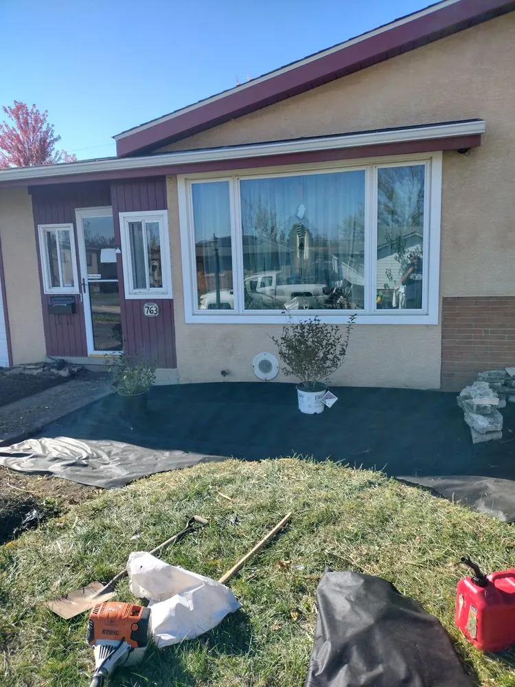 Reliable landscaping services experts serving Columbus, OH - All About The Cut