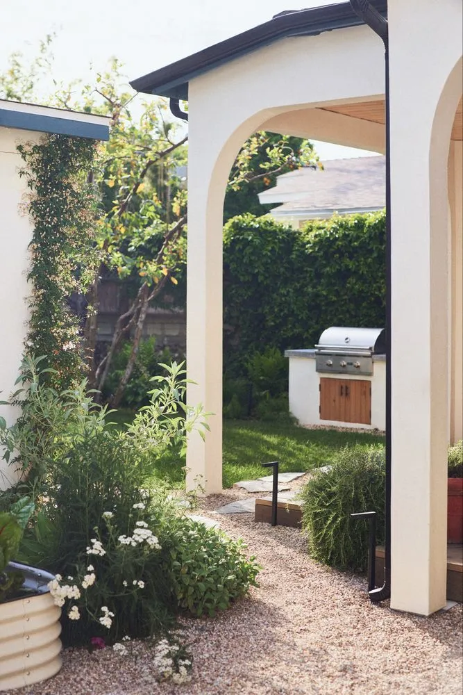 Expert yard cleanup service experts serving Los Angeles, CA - All American Landscape