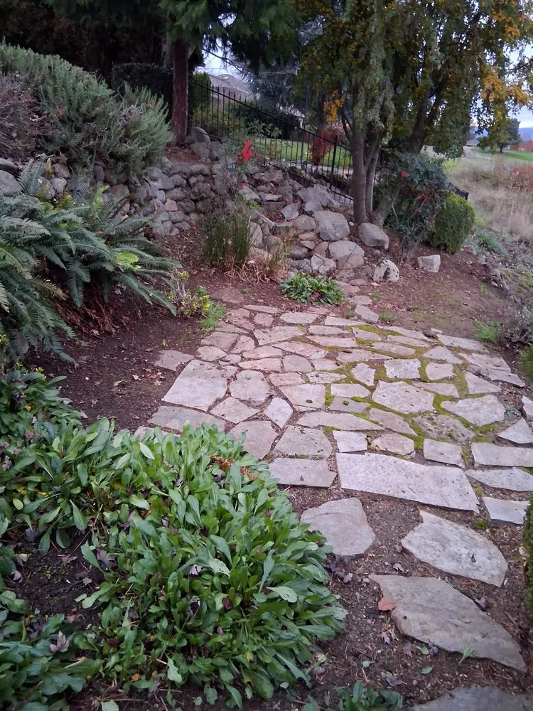 Trusted lawn care service experts serving Talent, OR - All American Landscaping