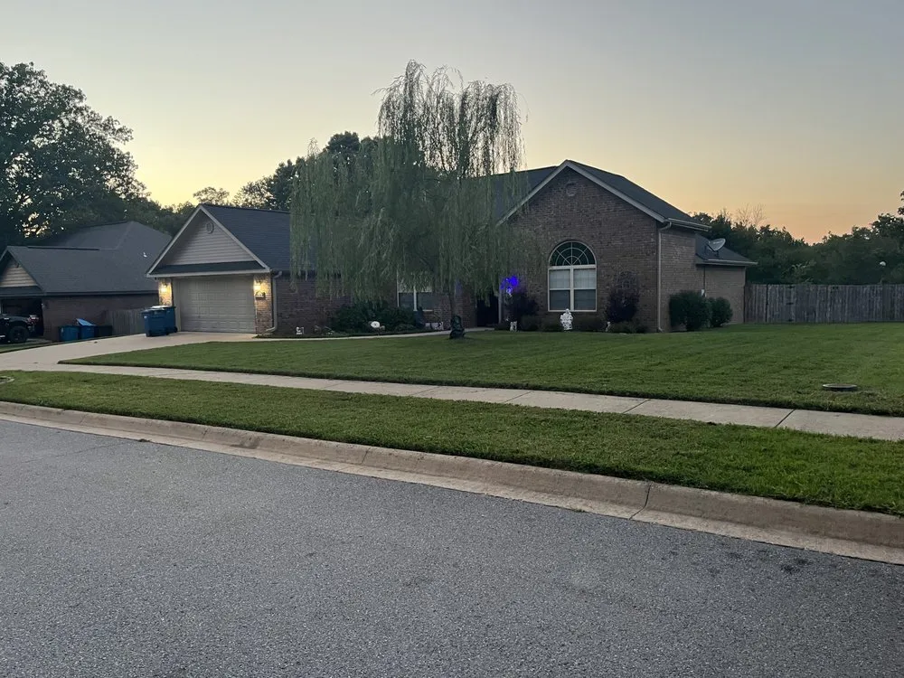 Reliable lawn care service in Pea Ridge, AR by All-American Lawn Care