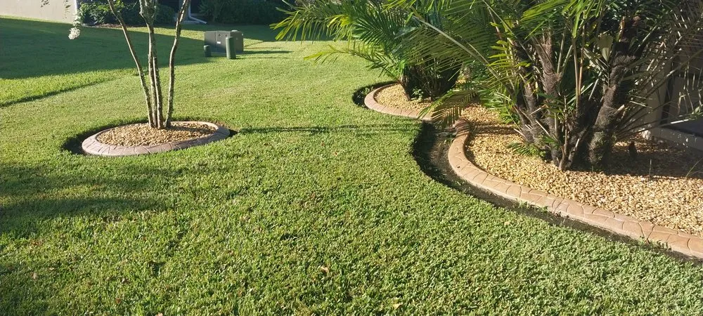 Professional lawn mowing service experts serving Ocklawaha, FL - All American Lawnscaping